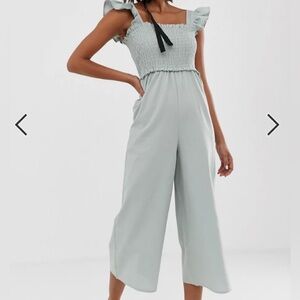 ASOS CURVE shirred frill sleeve jumpsuit New
Size 16 Wide Leg Smocked